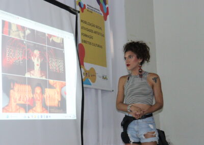Oficina Conexão Criativa: Redes e Artivismo