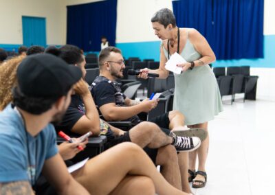 Caravana Cultura como Direito: diálogos culturais, rodas de conversa, troca de saberes, escuta ativa e intervenções artísticas.